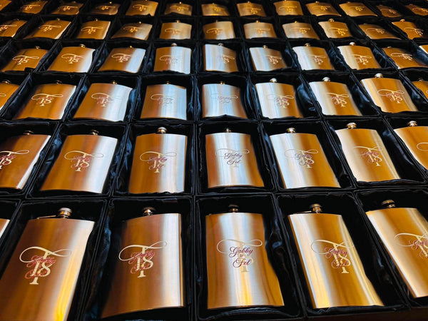 A Premium Hip Flask Giveaway (MOQ 50pcs)