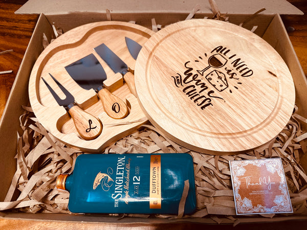 MOSES Cheese Board with Liquor Set